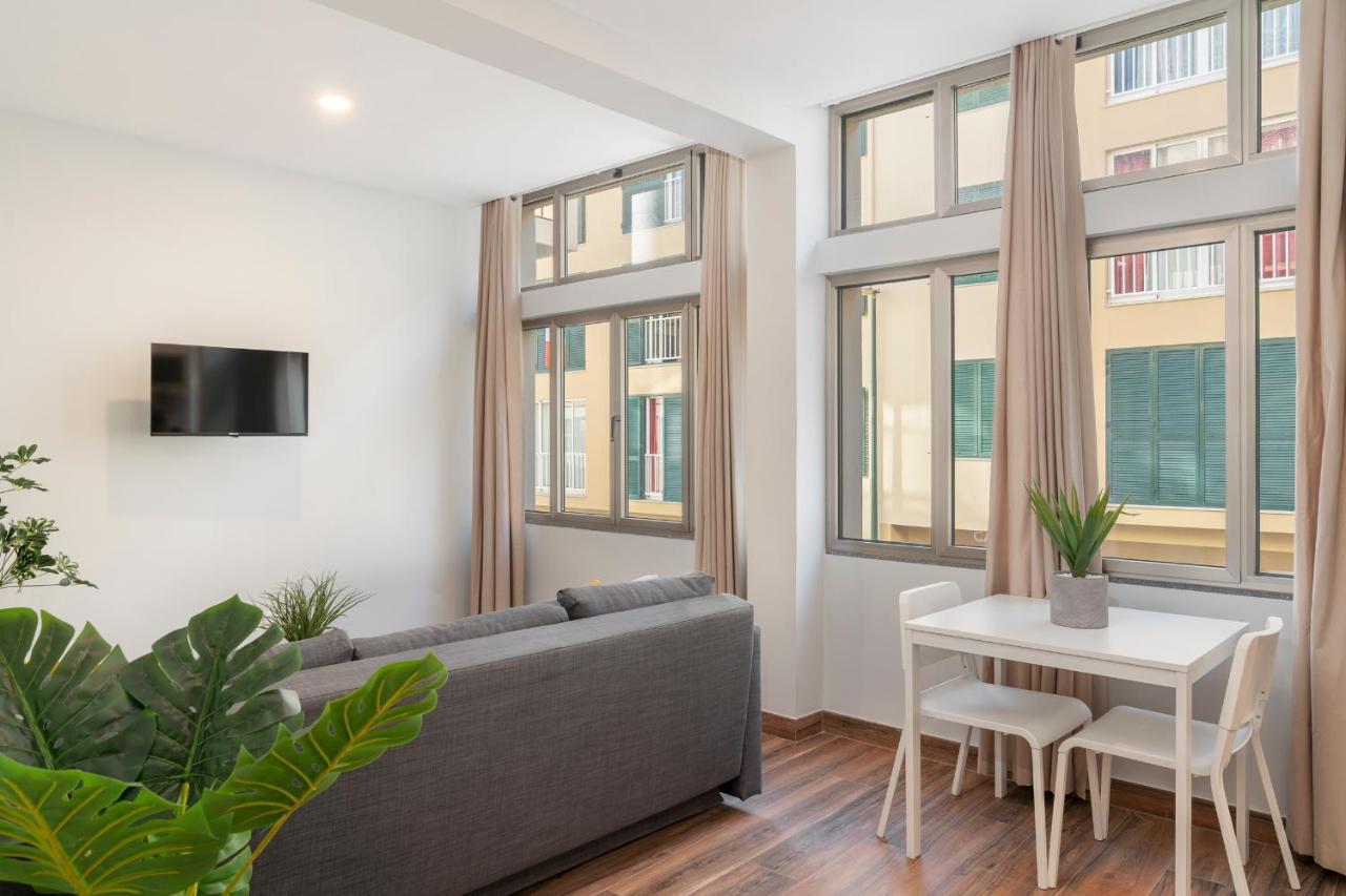 Alegria Flat By An Island Apartment